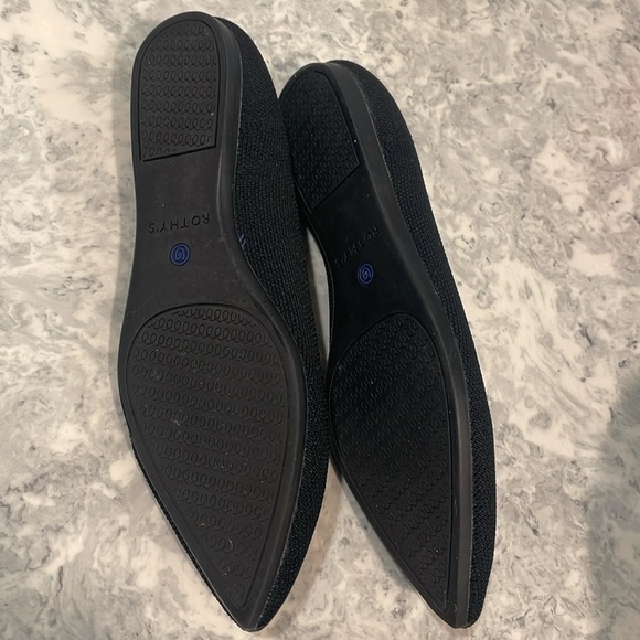 Brand new Rothys! - Picture 2 of 3